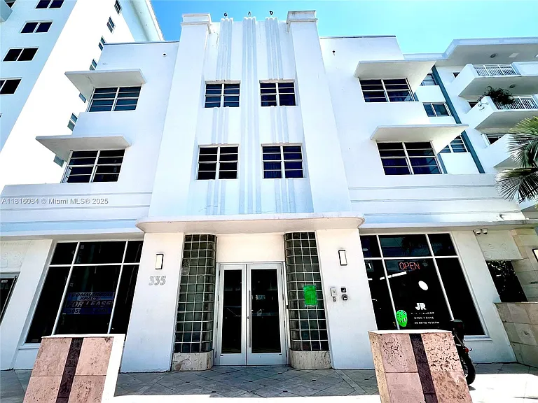 335 Ocean Dr #114 — Photo 16
