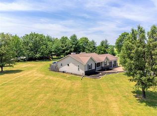 1208 Norman D Acres Rd N, Troy, IL 62294