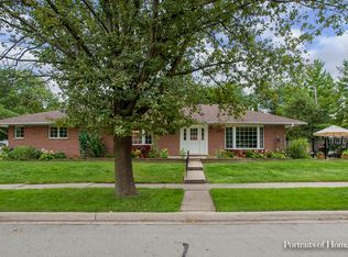 239 E Washington St, Villa Park, IL