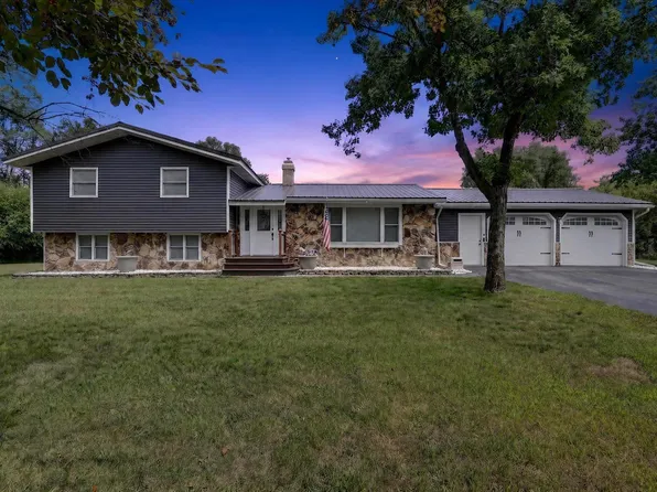2302 Airport Rd N, Brodhead, WI 53520
