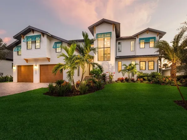 4544 Woodside Rd, Sarasota, FL 34242