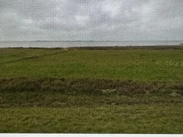 938 Porpoise Dr, Palacios, TX 77465