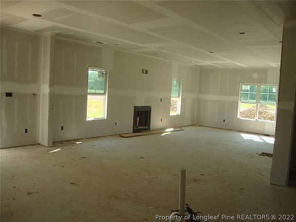 4th image of 5224 Thruway #50
