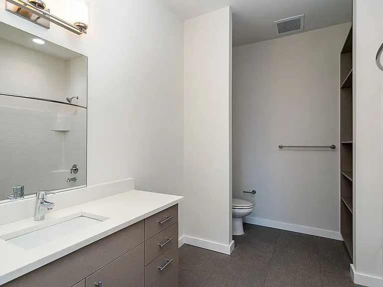 1900 12th Ave S #419 — Photo 11