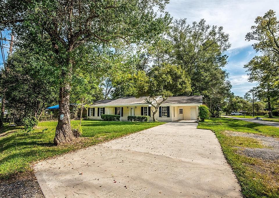 385 W Bolivar St, Vidor, TX 77662 | Zillow