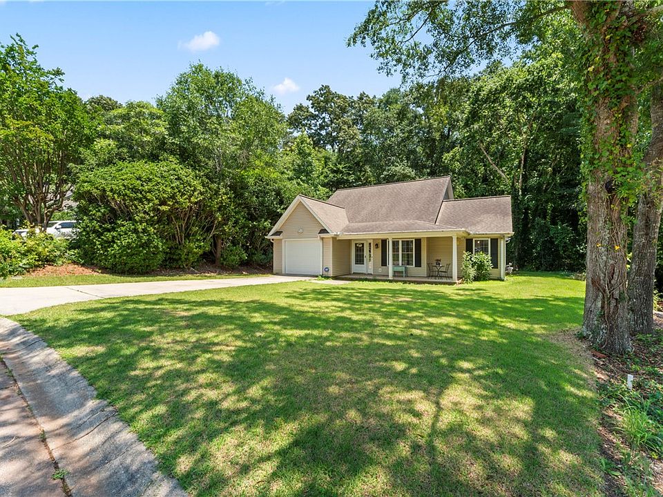 1st image of 126 Grand Oak Cir