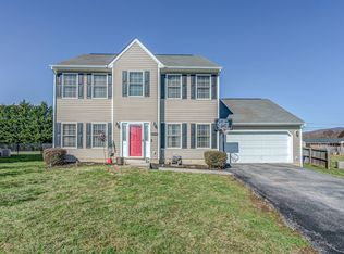 4323 Oakleaf Dr NW, Roanoke, VA 24017