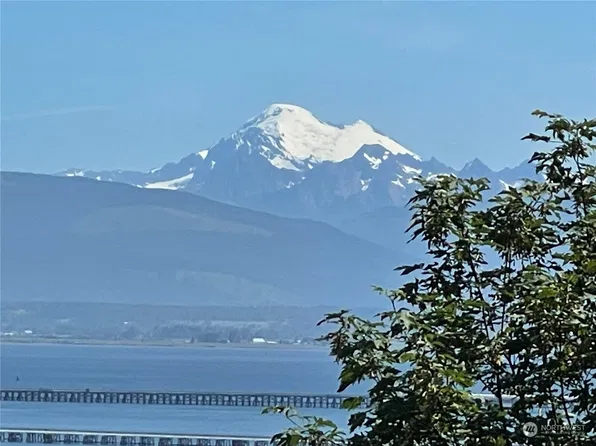 3917 Mallard Point Drive, Anacortes, WA 98221