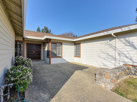 4th image of 8658 W Camden Dr