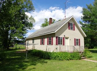 117 E Railroad St, Bowler, WI 54416