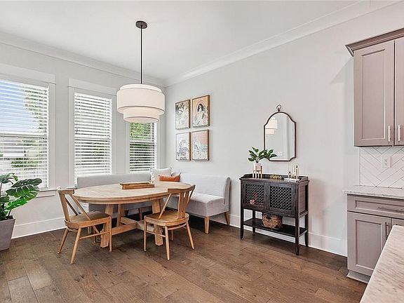 4th image of 5303 Wickfield Dr