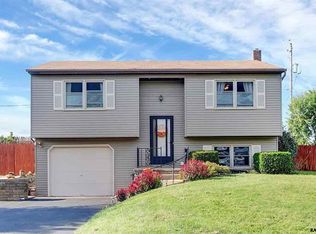 3323 Night In Gale Dr, Dover, PA 17315