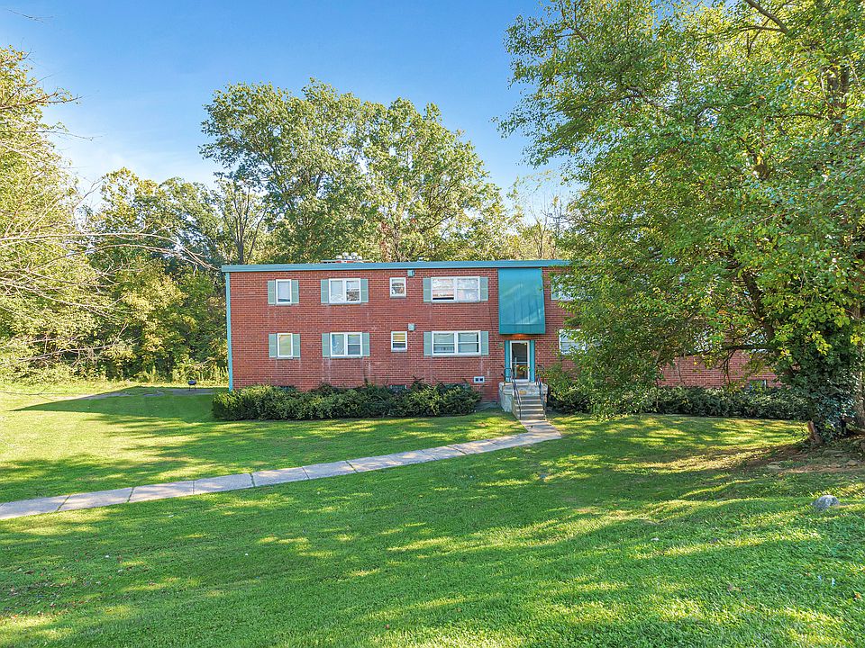 1st image of 5501 Glengate Ln APT 3
