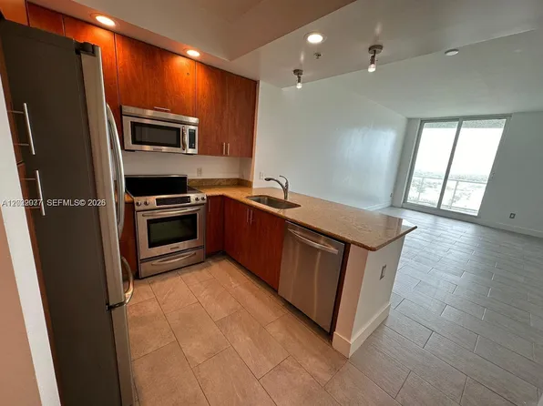 315 NE 3rd Ave APT 2009, Fort Lauderdale, FL 33301