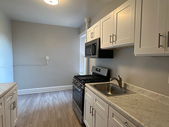 5th image of 49 Waverly St #1B-1Ba