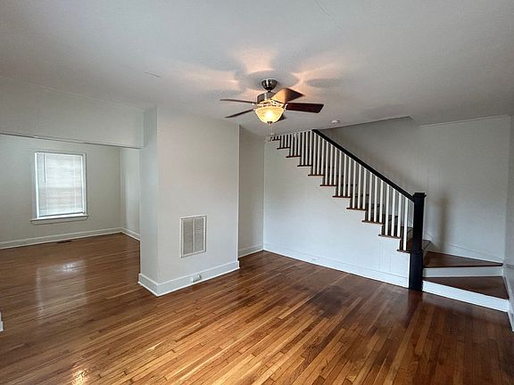 4th image of 1609 W Club Blvd #11