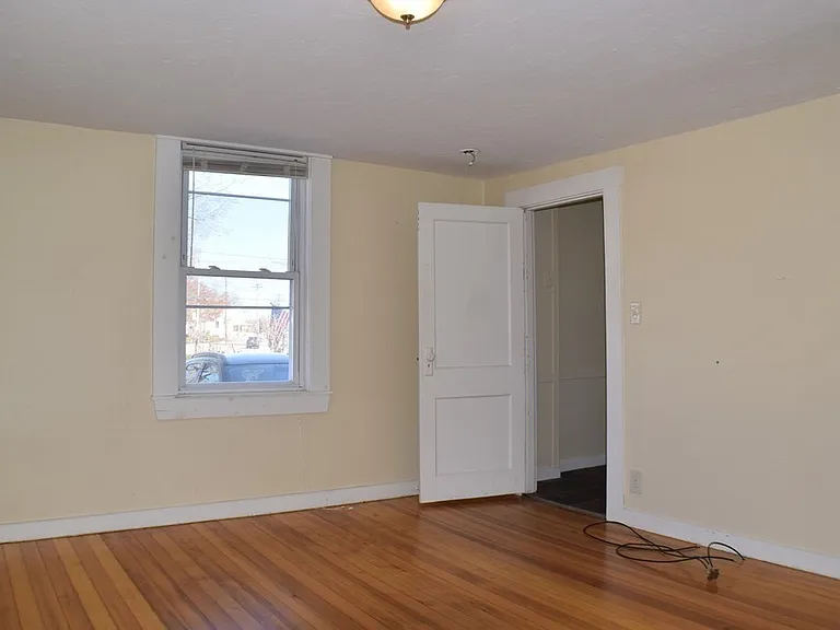 55 Mendon St #D — Photo 7