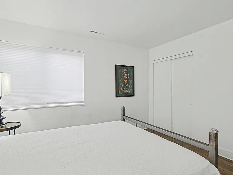 2429 W Platte Ave #B — Photo 11
