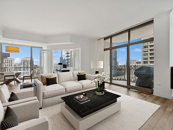 2nd image of 21 E Huron St APT 1606