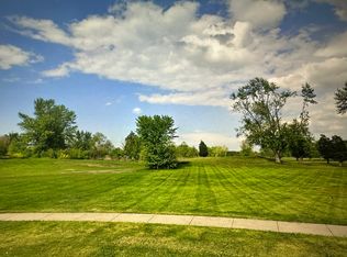 221 Fairway Dr, Beecher, IL 60401