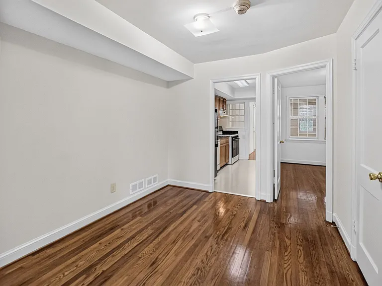 7812 Tilbury St #14 — Photo 6