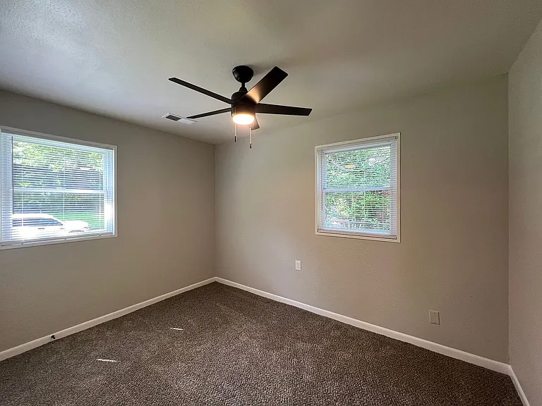 3311 Madewell St — Photo 8