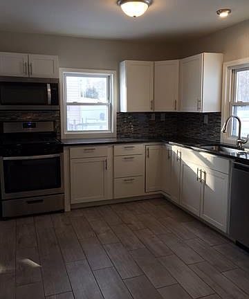 4th image of 38550 Florence St