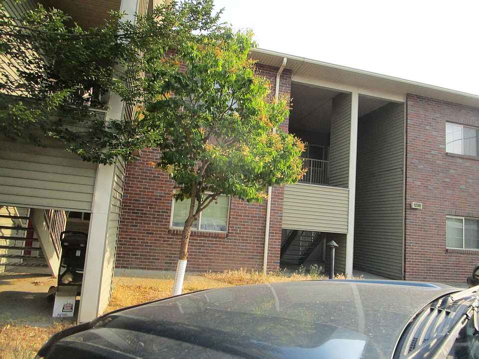 1st image of 1209 S Mountain View Rd #101