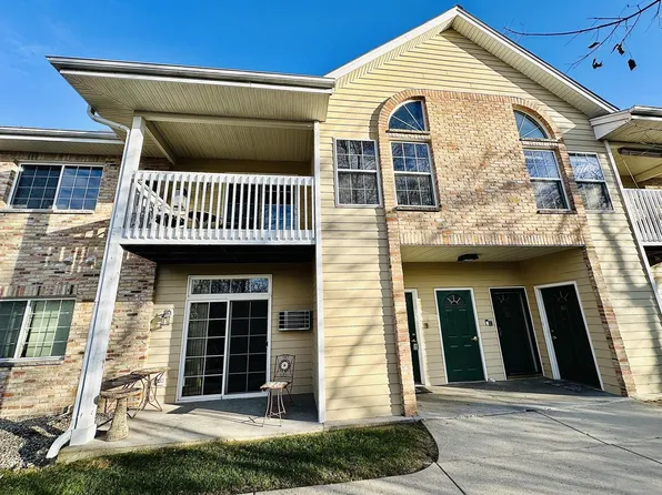 1441 Garay LANE #14, Port Washington, WI 53074