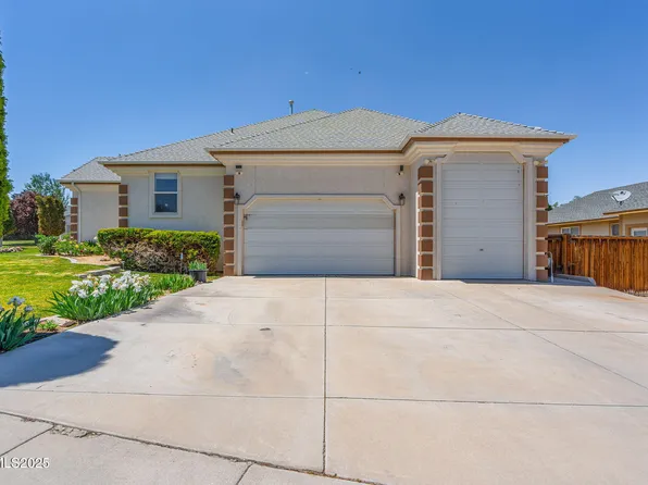 627 Wedge Ln, Fernley, NV 89408