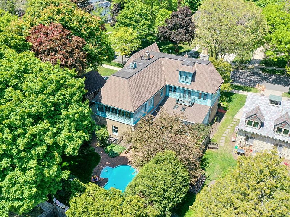 2709 East Menlo BOULEVARD, Shorewood, WI 53211 MLS 1835031 Zillow