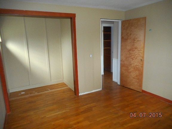 5th image of 1301 17th St NE