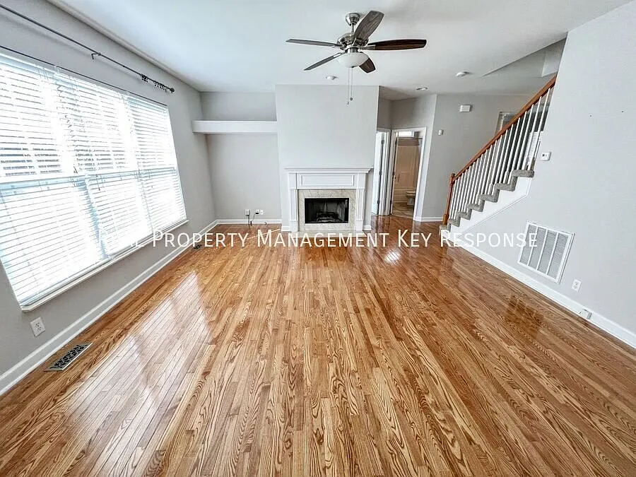 Spacious 5-Bedroom Home in Chesapeake Bay Flex Space, Fenced Yard & More! — Photo 2