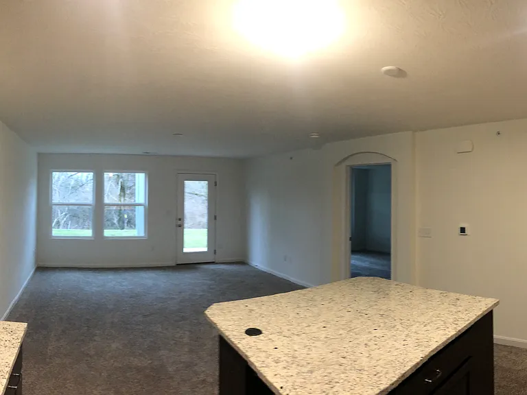 2744 Amberwood Ln — Photo 6