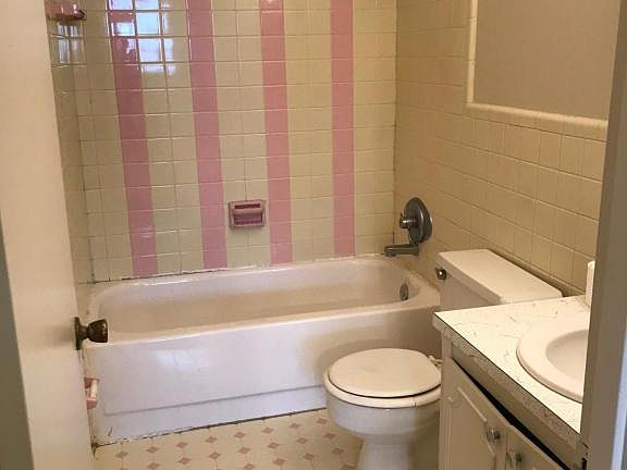 5th image of 3510 Paragon Ct Unit 16A