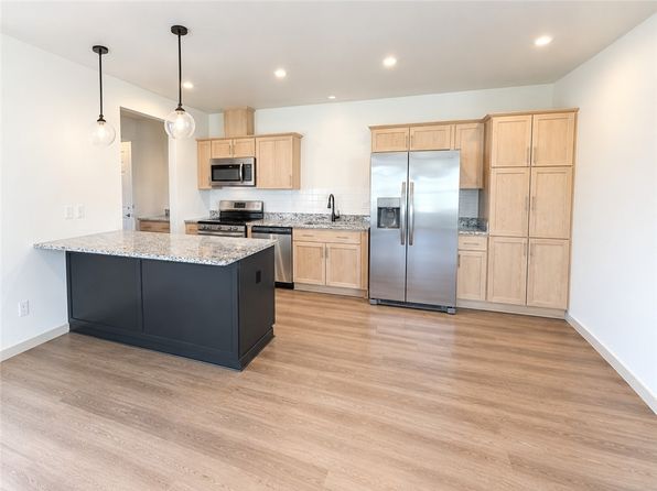 88 E Main St #19