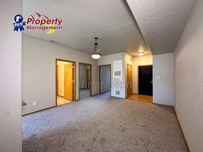 1923 E Wilson Ln #C — Photo 7