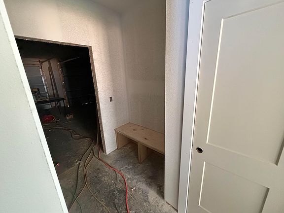 5th image of 742 N Rainbow Lake Ct
