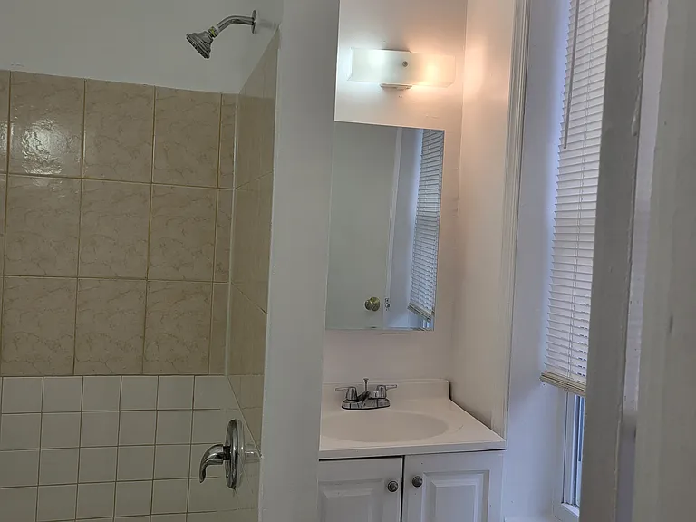 79 O St NW — Photo 8