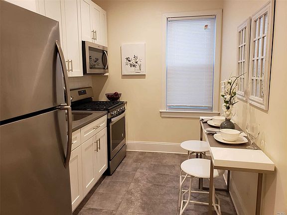 3rd image of 1008 Central Ave APT 1A