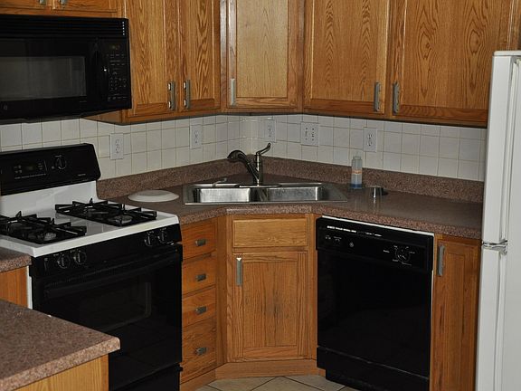 2nd image of 8128 Parkwood Dr