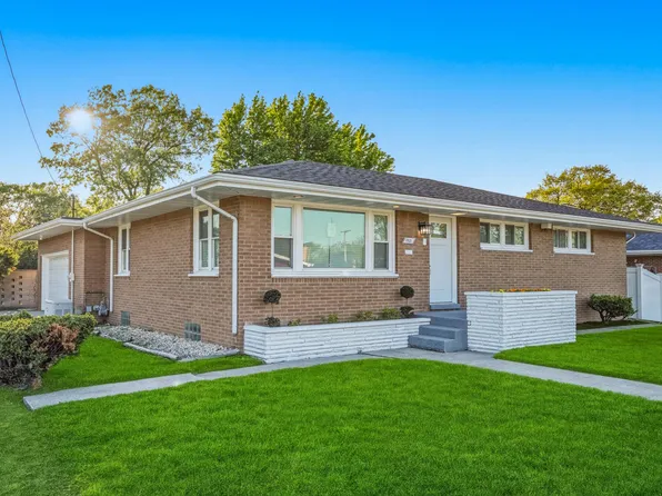 1960 Chase St, Gary, IN 46404