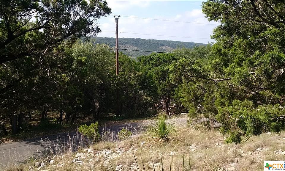 2nd image of 1467 Trail Pass Dr