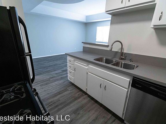 2nd image of 1423 N Curson Ave #4192845