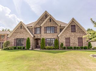 1729 Amber Grove Ln, Collierville, TN 38017