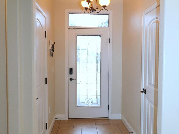 5th image of 216 Almond Tree Ln