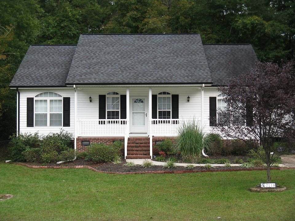 Look at this curb appeal!!