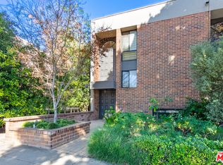 9323 Burton Way APT A, Beverly Hills, CA 90210