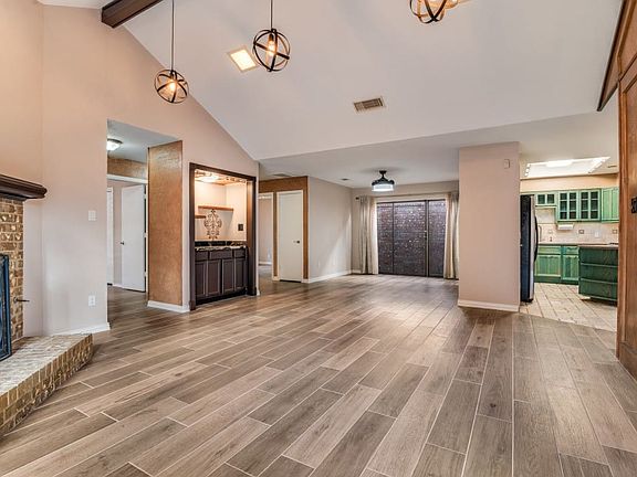 4th image of 813 Woodway Ln