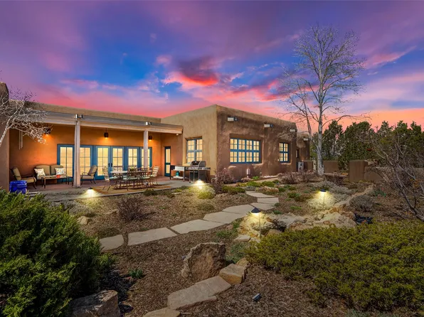 2 S Brisa Fresca Dr, Santa Fe, NM 87506